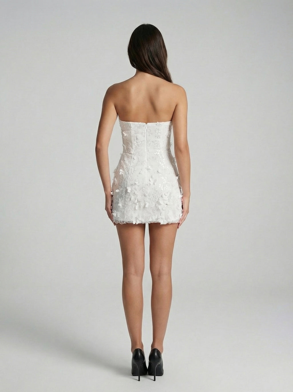 IOANNA – Eleganza che sboccia.