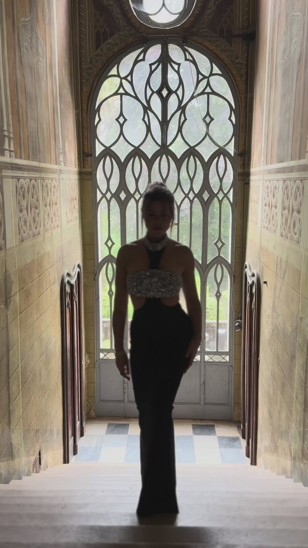 LOUISE – Estasi di lusso.
